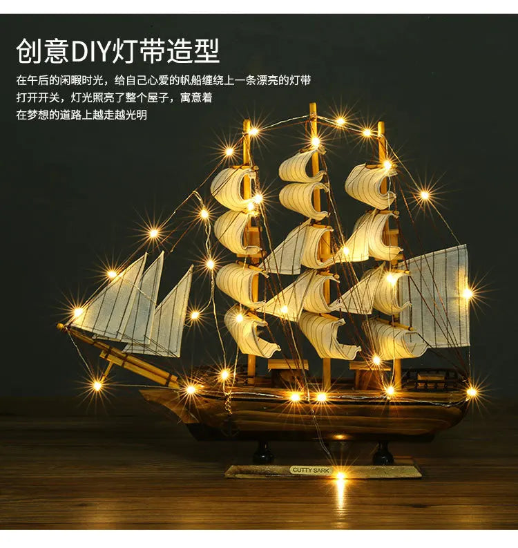 Mini Veleiro Decorativo em Madeira – Barco Estilo Mediterrâneo com LED (16–20cm)
