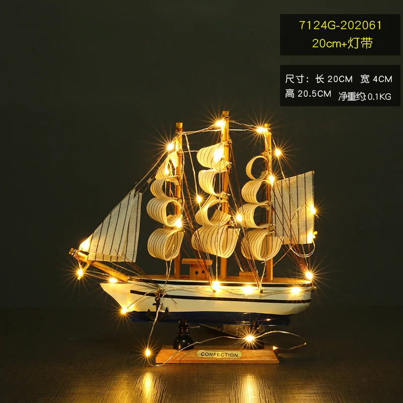 Mini Veleiro Decorativo em Madeira – Barco Estilo Mediterrâneo com LED (16–20cm)